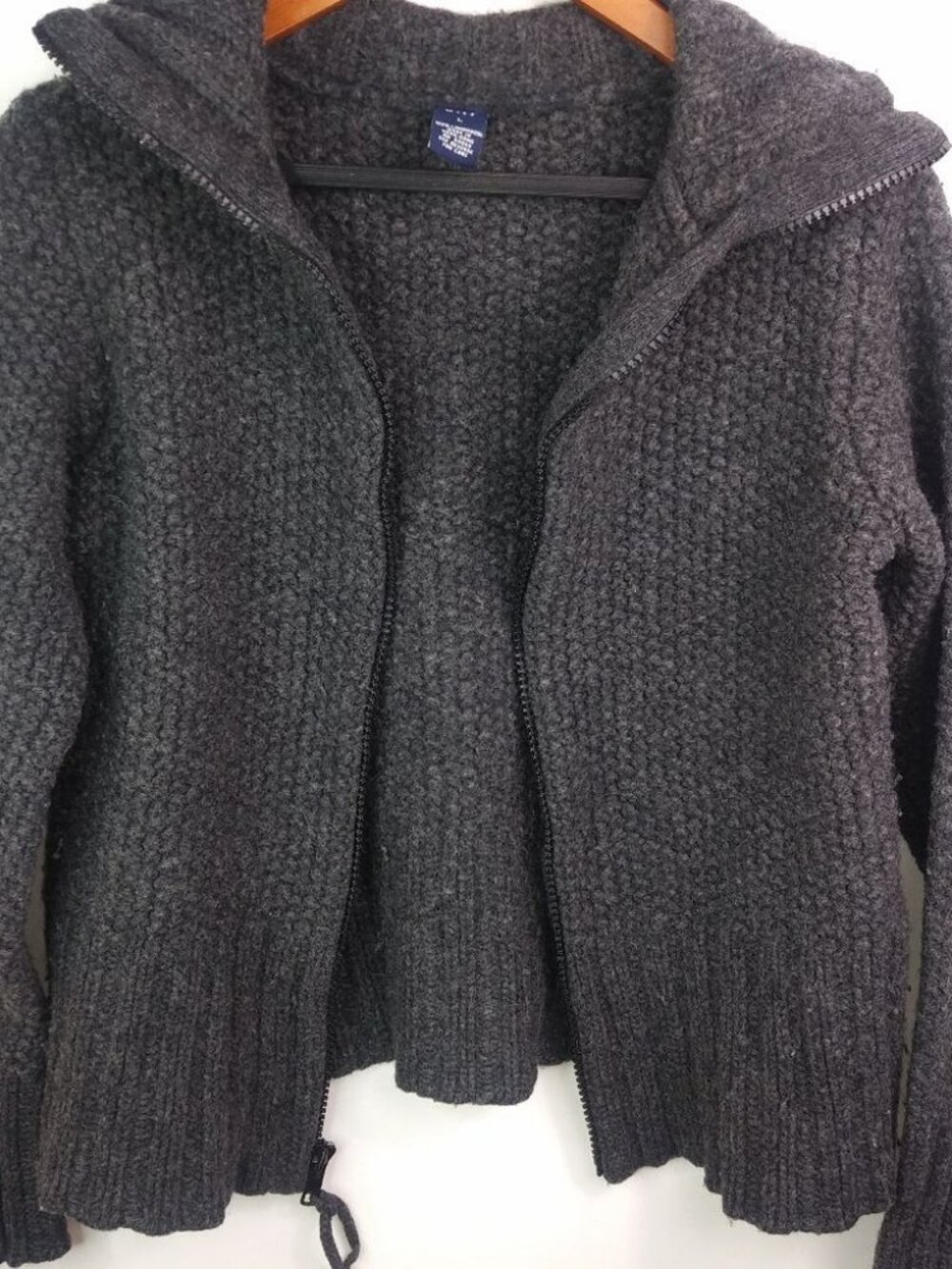 GAP L Thick Lambswool Zip Front Sweater in Charcoal Gray